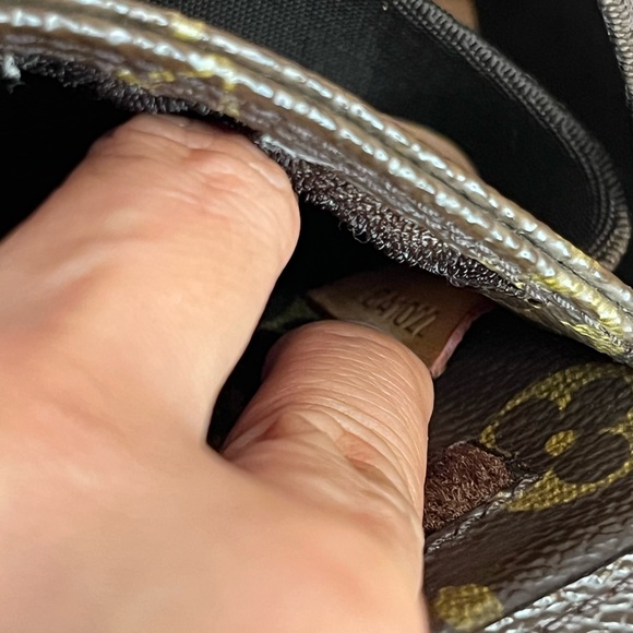 🎀 Louis Vuitton Monogram Geronimos Brown Body Bag - Picture 12 of 16